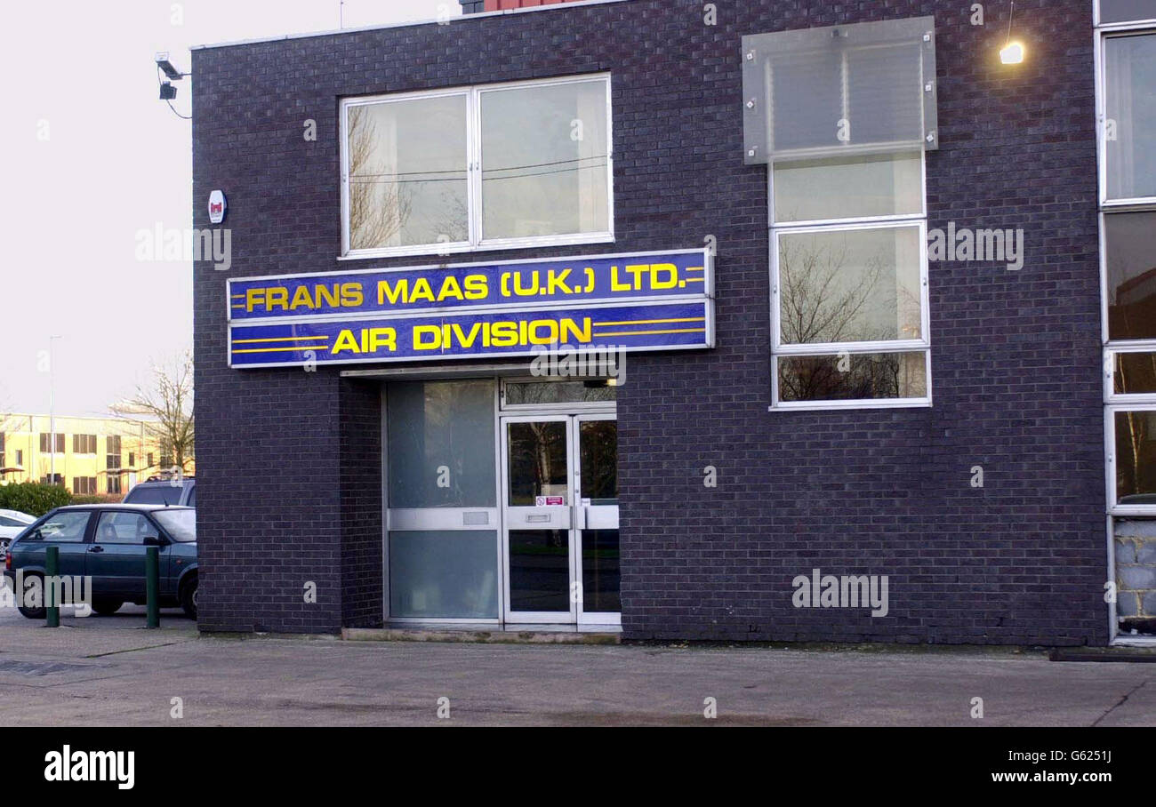 Library filer of the exterior of the Frans Maas warehouse in Hayes, Middlesex, February 12, 2002, where a gang of sophisticated mobile phone thieves hoped to pocket a 4 million fortune, Tuesday September 3, 2002, west London's Isleworth Crown Court was told. As darkness shrouded their movements, they not only bypassed an array of security devices without leaving any sign of forced entry, but even dismantled a closed circuit television system. They then loaded more than 25,000 state of the art Samsung A300 mobiles on to a waiting vehicle and drove off into the night, west London's Isleworth Stock Photo