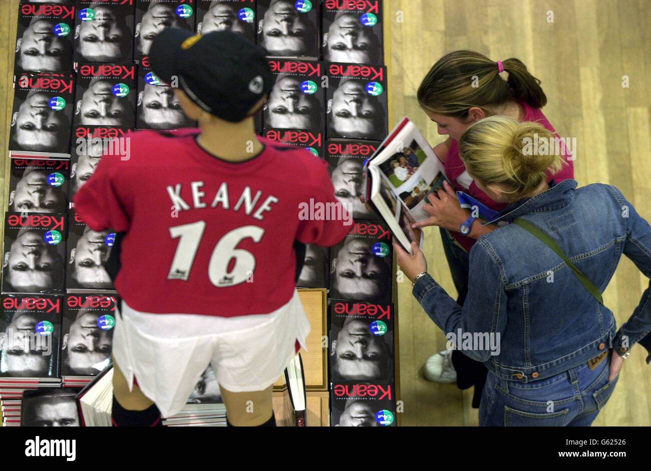 News keane operation on hip hires stock photography and images Alamy