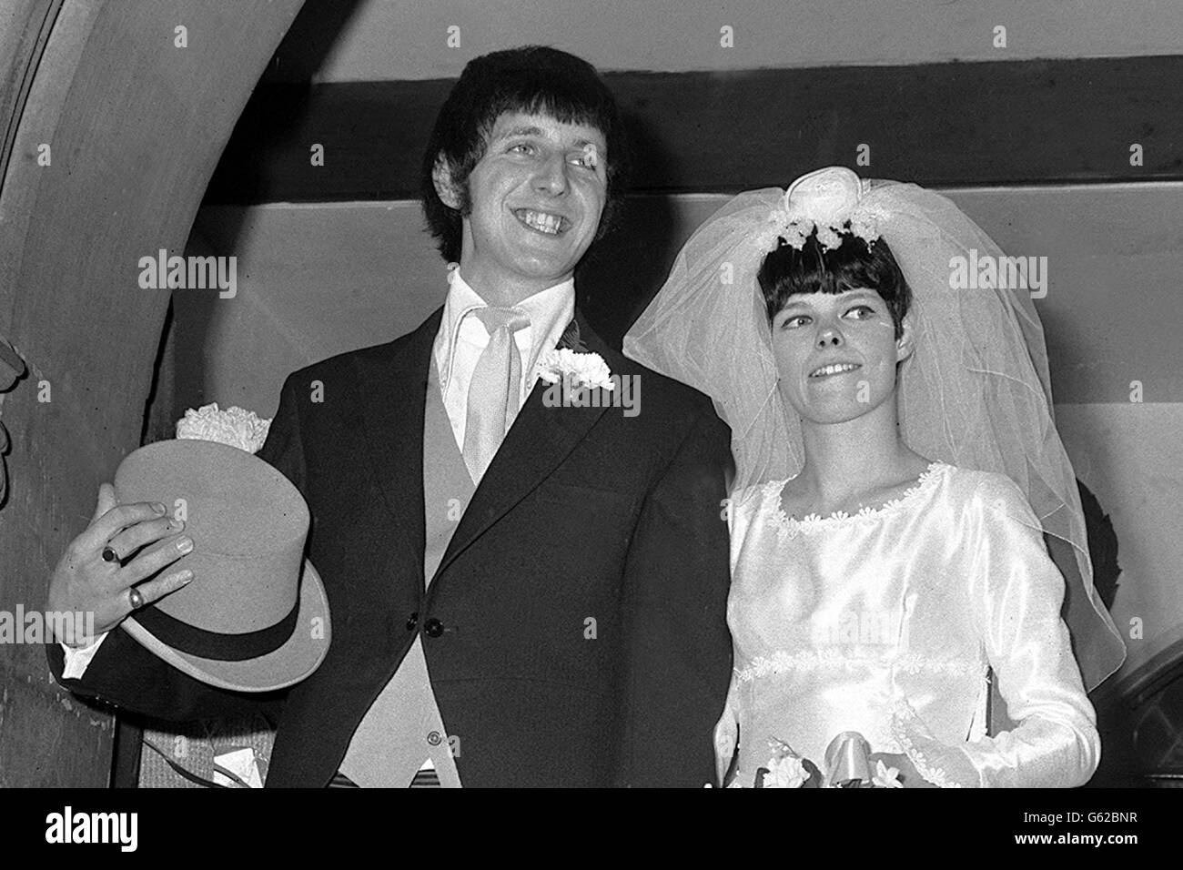 John Entwhistle and Alison Wise Marry Stock Photo Alamy