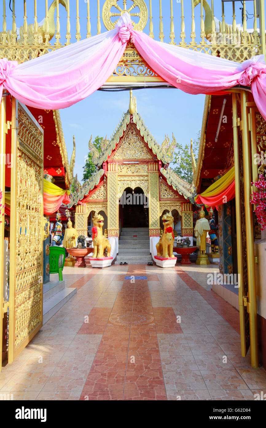 Main bot (temple prayer hall) at  Wat Phra That Doi Kham (Temple of the Golden Mountain), a Buddhist temple in Chiang Mai, Thailand Stock Photo