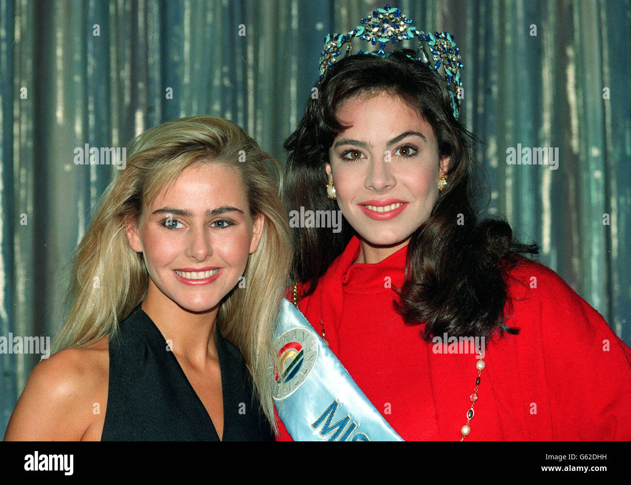 The New Miss World, Miss USA, 21-year-old Gina Marie Tolleson (right) with Miss Ireland, 20-year-old Siobhan McClafferty, who came second. Stock Photo