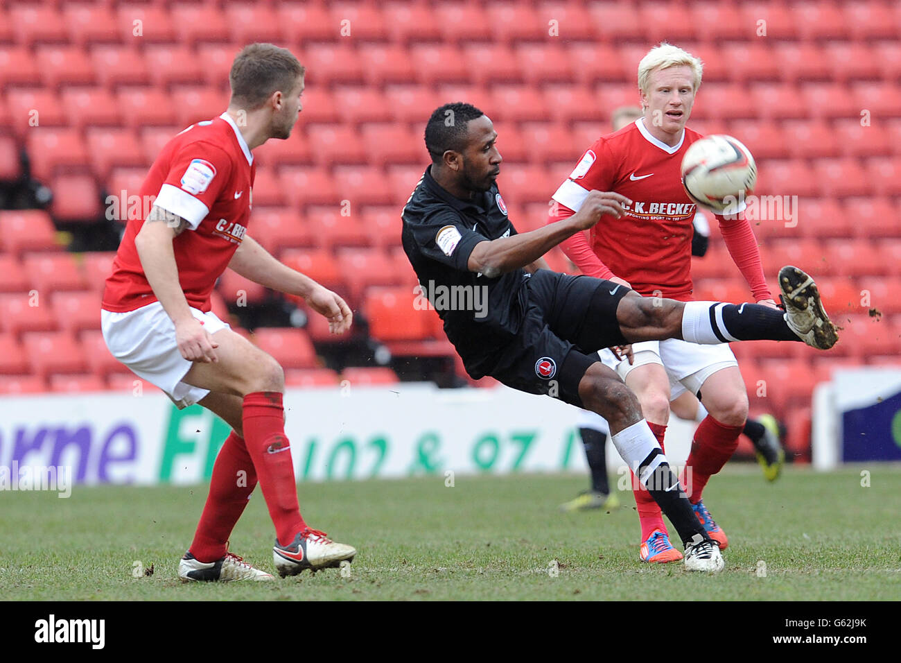 Soccer - npower Football League Championship - Barnsley v Charlton Athletic - Oakwell. Charlton Athletic's Ricardo attempts a bicycle kick Stock Photo