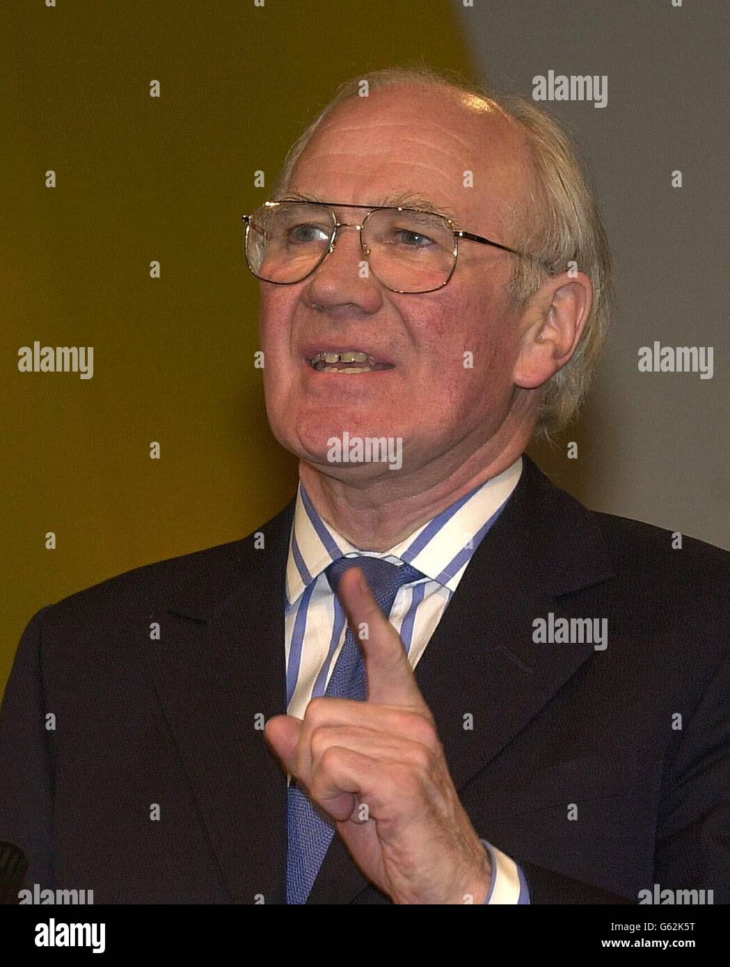 Menzies Campbell Conference Stock Photo Alamy