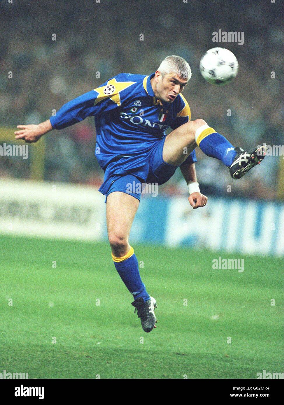 Fabrizio ravanelli hi-res stock photography and images - Alamy