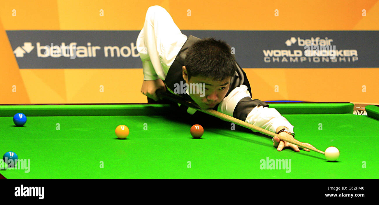 Ding Junhui during his first round match against Alan McManus during the Betfair World Championships at the Crucible, Sheffield. Stock Photo