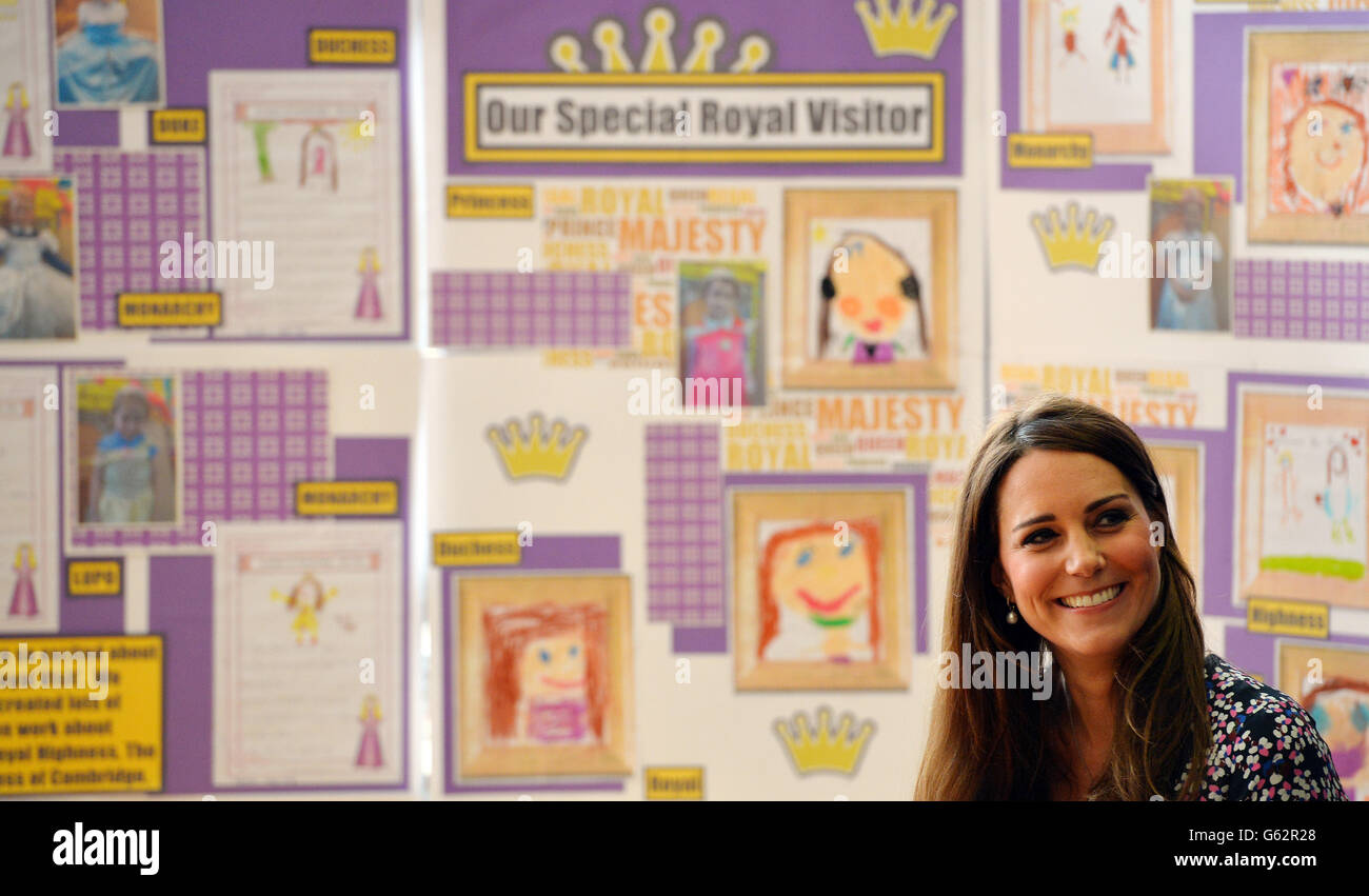 Royal Visit To Willows Primary School Stock Photo Alamy royal-visit-to-willows-primary-school-stock-photo-alamy