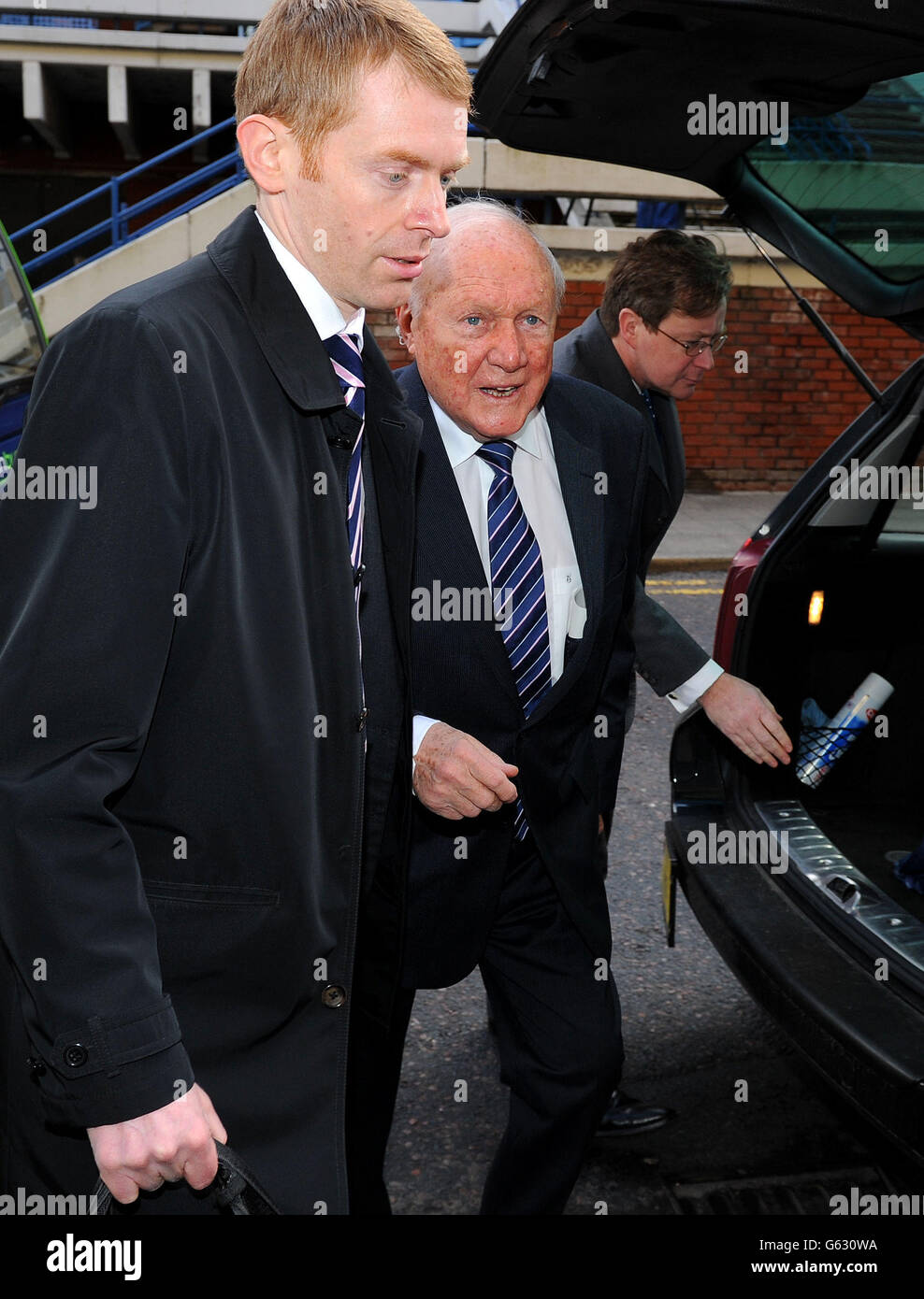 Stuart Hall court case. Former TV presenter Stuart Hall (center) arrives at The Sessions House Crown Court, Preston. Stock Photo