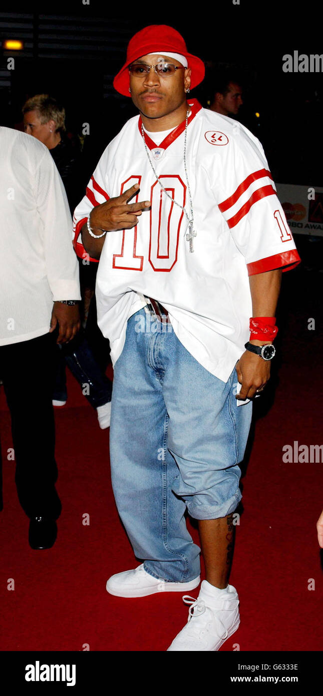 LL Cool J MOBO Awards. LL Cool J arriving at the London Arena, Docklands, for the 2002 MOBO (Music of Black Origin) Awards. Stock Photo