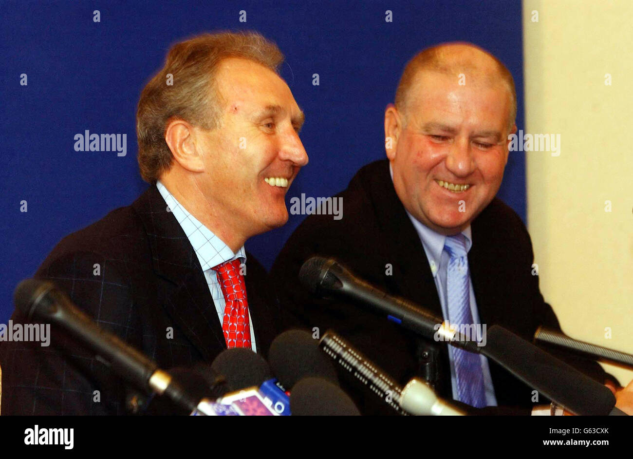Howard Wilkinson (left) as he was unveiled as Sunderland's new manager with chairman Bob Murray at The Stadium of Light, Sunderland. Stock Photo