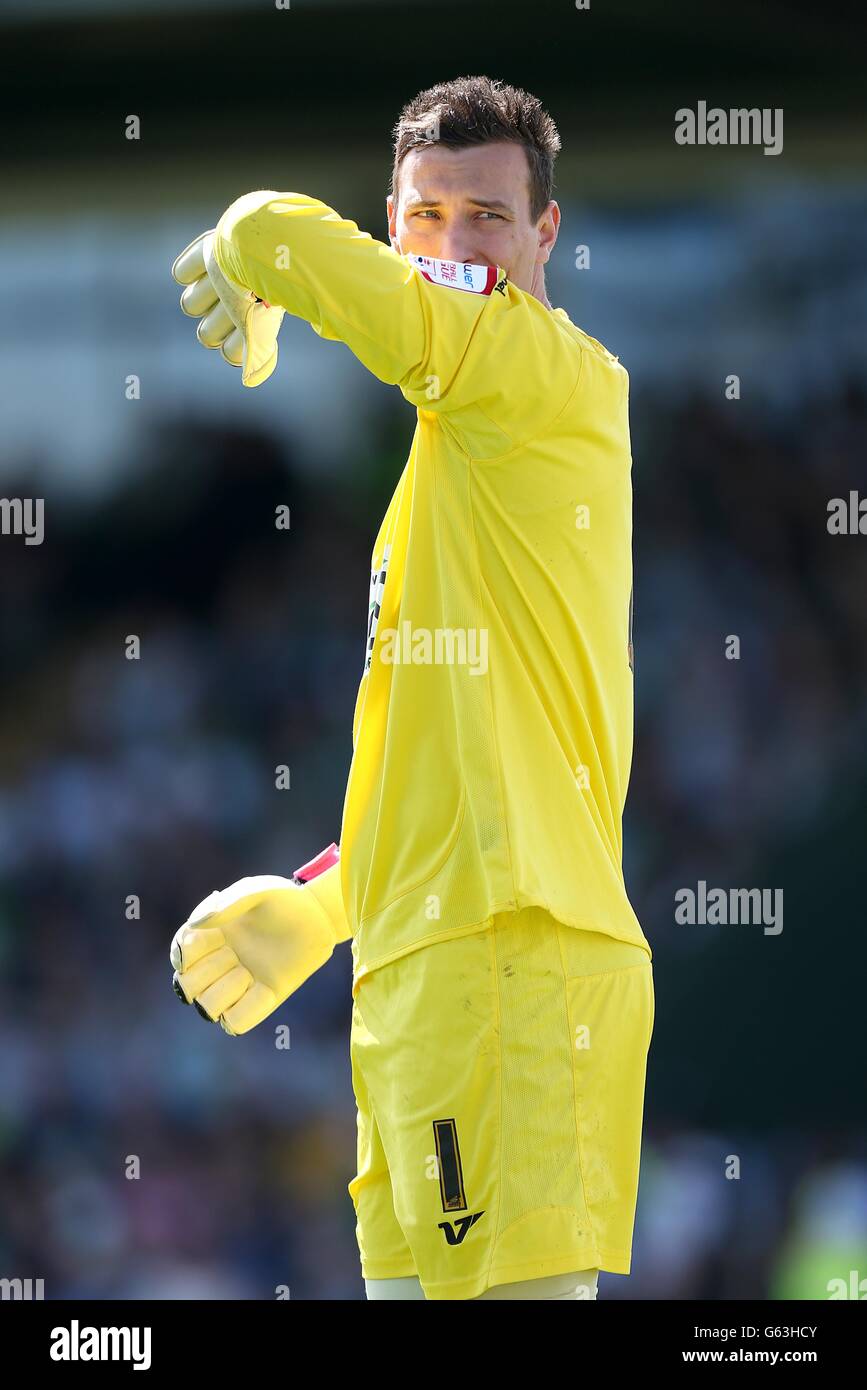 Soccer - npower Football League One - Play Off - Semi Final - Second Leg - Yeovil Town v Sheffield United - Huish Park Stock Photo