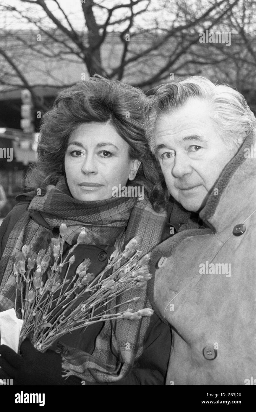 Nanette Newman pictures picture Nanette Newman