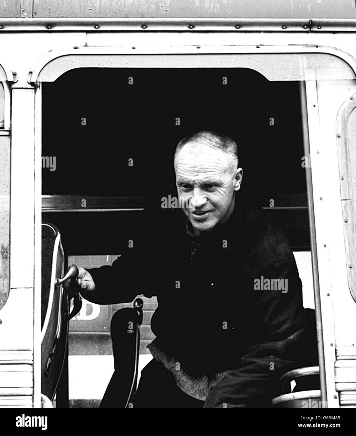 Bill Shankly getting of a bus Stock Photo