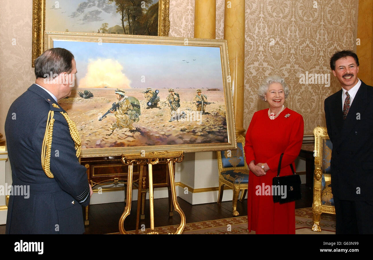 Queen Elizabeth II with Sir Peter Squire (L), Chief of Air Staff from ...