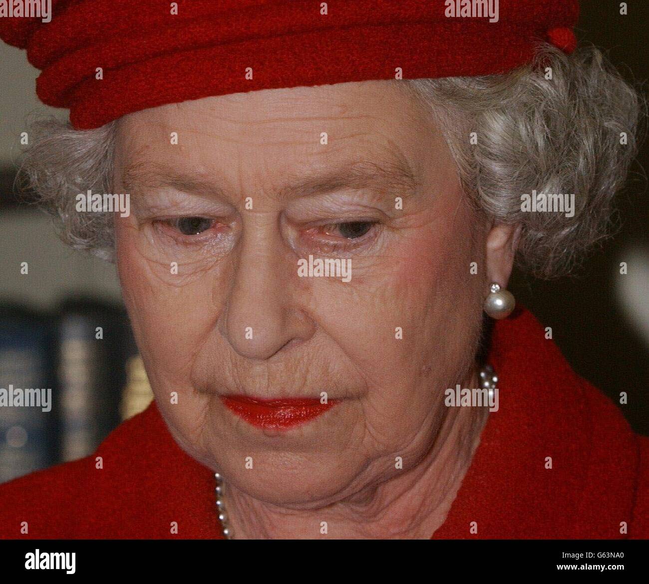 The Queen visits the round reading room of the Maughan Library, King's