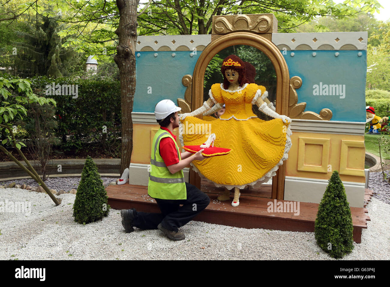 Legoland windsor fairy tale brook sales