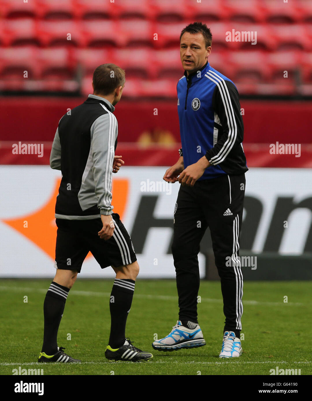 John terry chelsea captain hi res stock photography and images Alamy John terry chelsea captain hi res stock photography and images Alamy