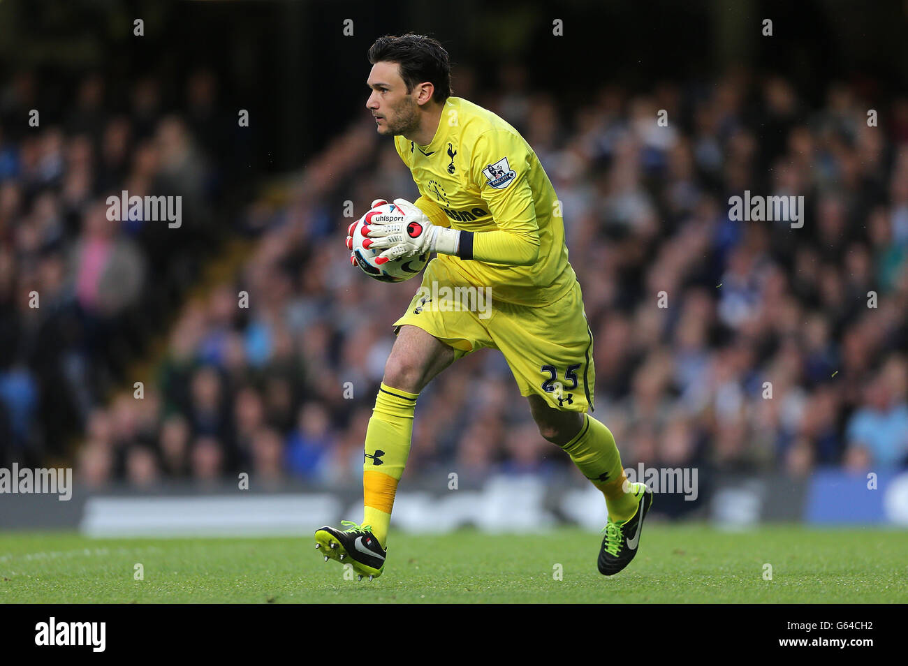 Soccer - Barclays Premier League - Chelsea v Tottenham Hotspur - Stamford Bridge. Hugo Lloris, Tottenham Hotspur Stock Photo