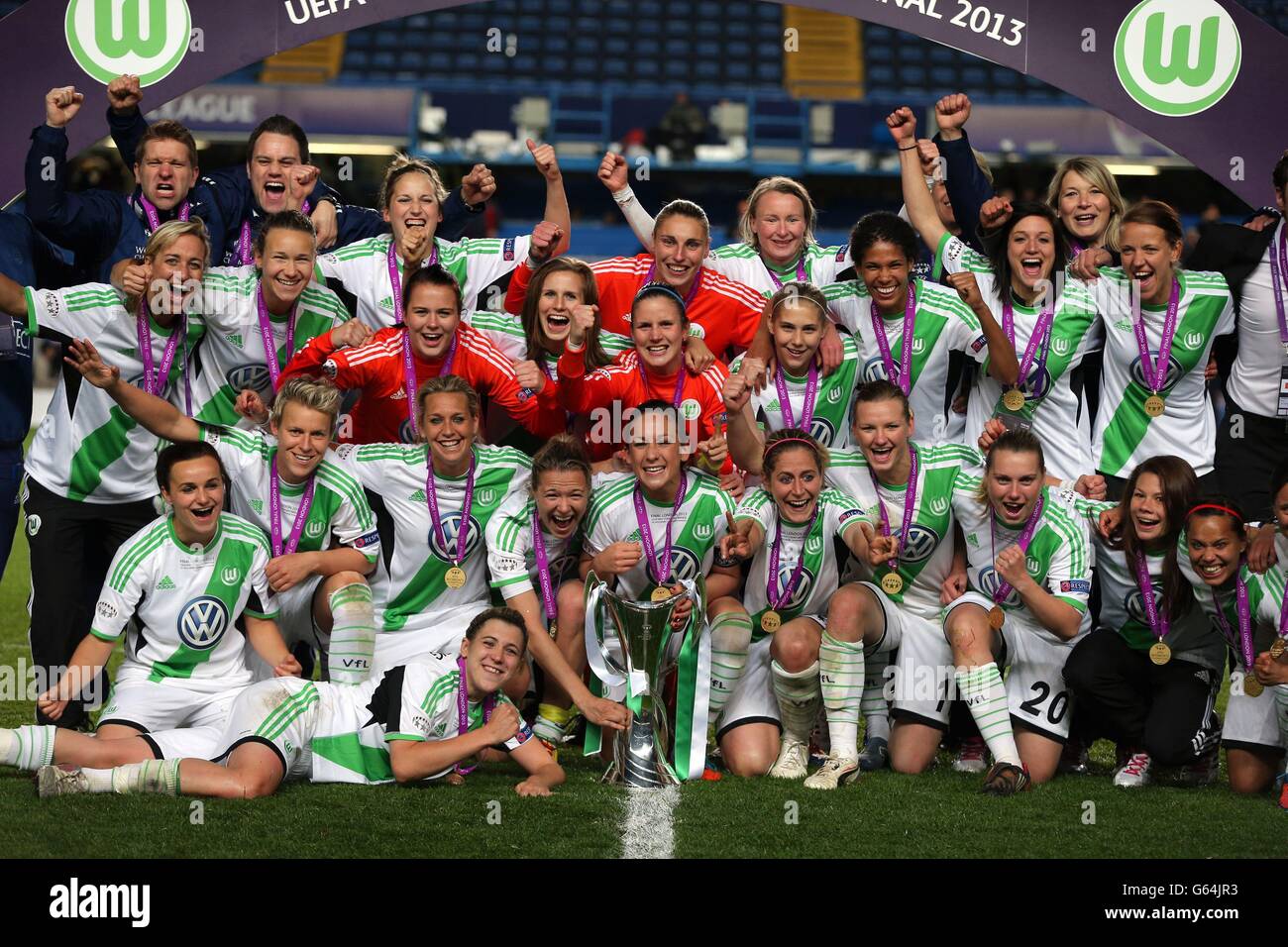 Vfl Wolfsburg's players celebrate victory over Olympique Lyonnais during the Women's UEFA Champions League Final at Stamford Bridge, London. Stock Photo