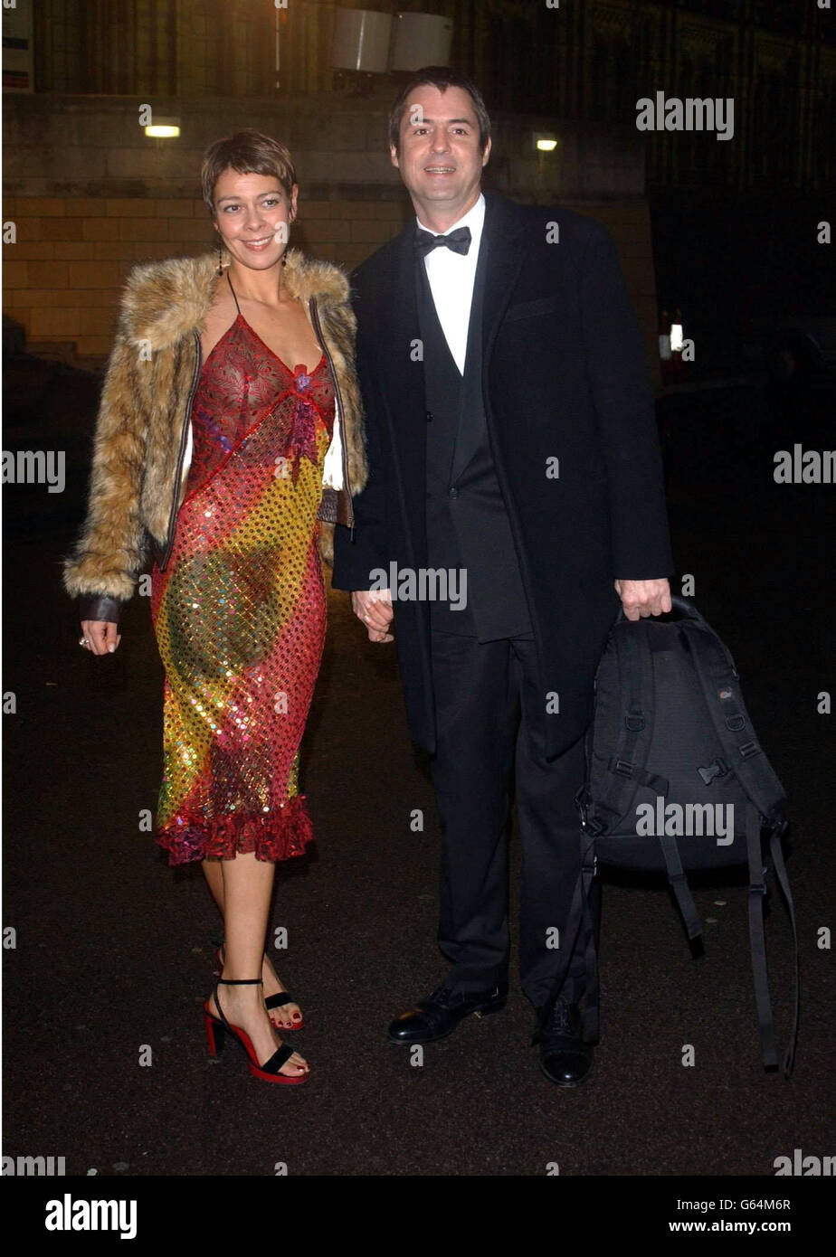 Actor Neil Morrisey and Tamzin Locise arriving at the Natural History Museum, London, for the Monaco Grand Prix Ball 2002. Stock Photo