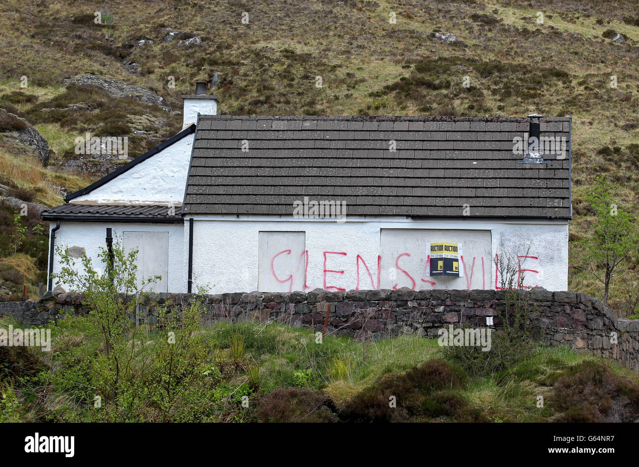 Savile's Highland cottage for sale Stock Photo Alamy