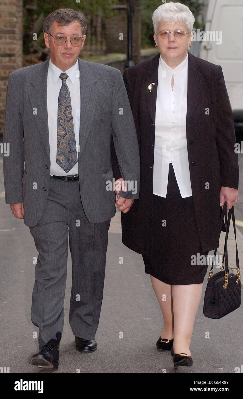 Ruth and John Christoffersen whose daughter Emma died of Deep Vein Thrombosis (DVT) after a long haul flight, arrive for a hearing against 28 airlines at Field House part of the High Court, in a landmark case brought by 50 DVT victims Stock Photo