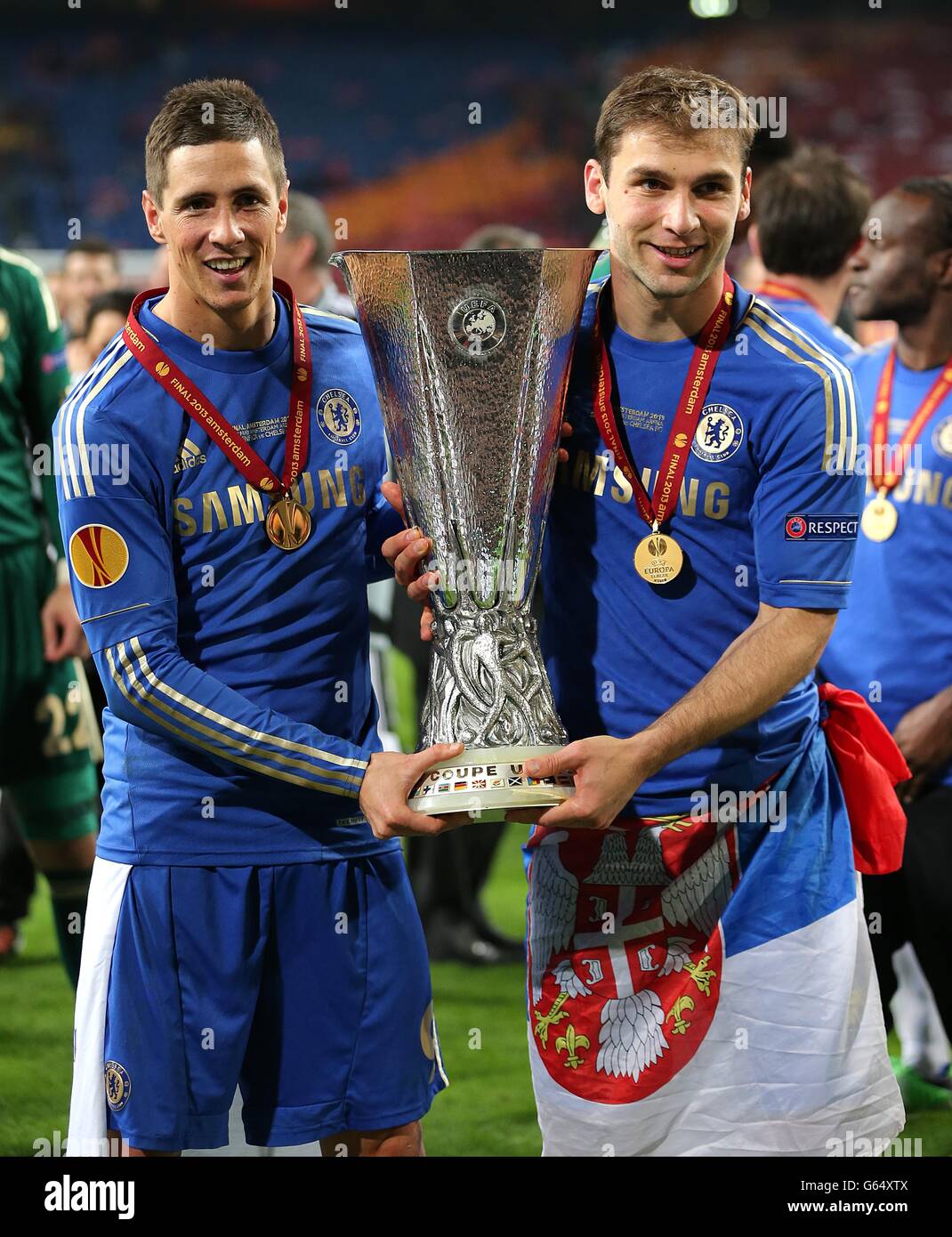 Chelsea's Fernando Torres (left) and Branislav Ivanovic celebrate with the UEFA Europa League trophy Stock Photo