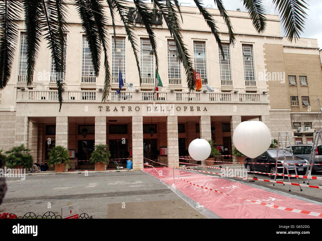 A general view of the Teatro dell'Opera di Roma during the European Film  Awards 2002 in Rome, Italy Stock Photo - Alamy