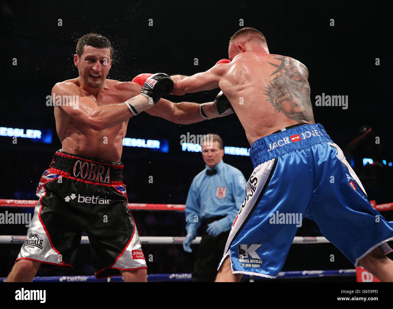 Boxing - IBF Super Middleweight Championship - Carl Froch v Mikkel Stock  Photo - Alamy