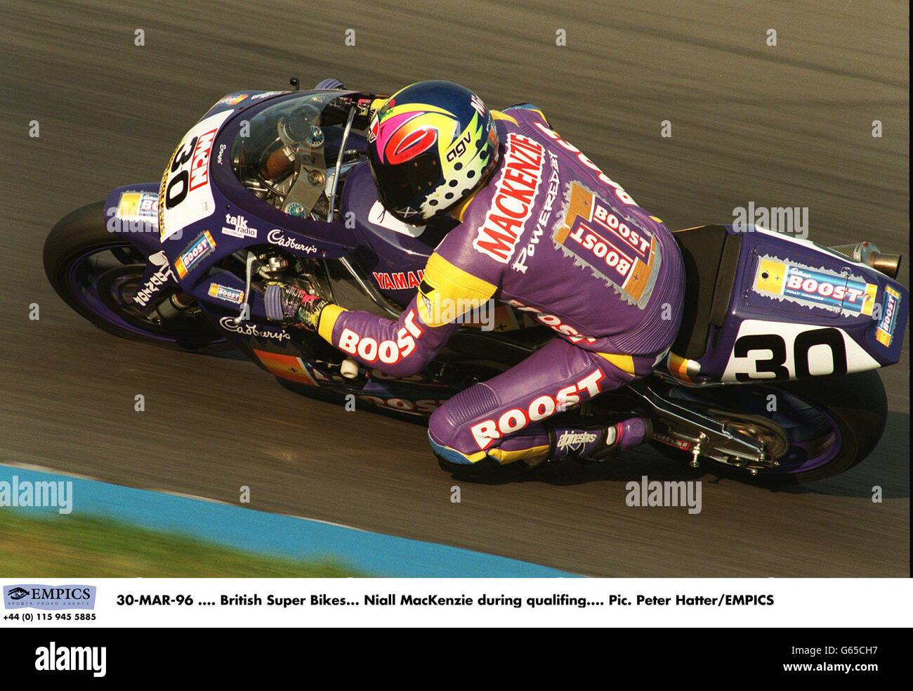 Motor Racing - British Super Bikes at Donnington. Niall MacKenzie ...