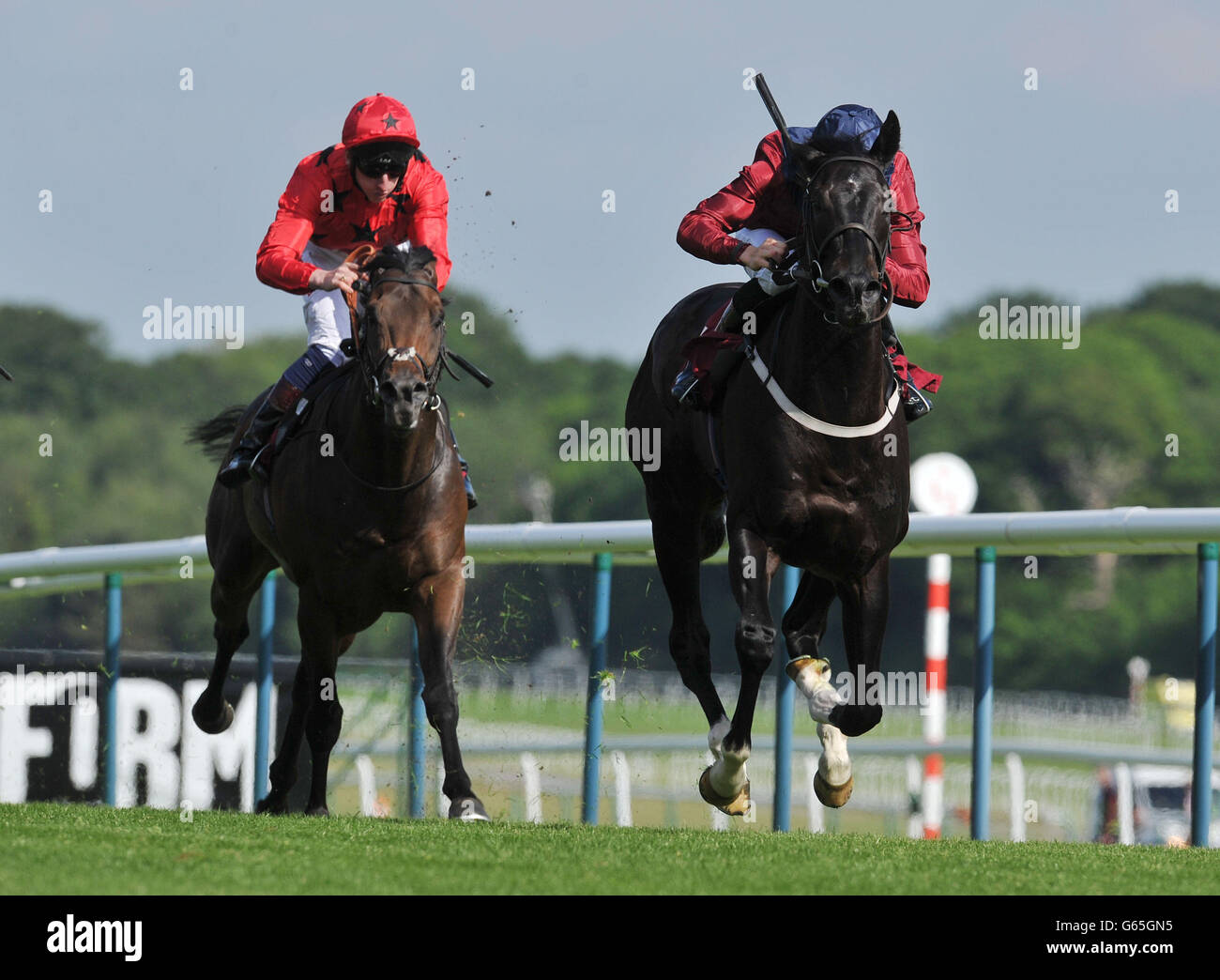 Shore Step ridden by Martin Harley (right) wins the Download The BetVictor App Now Handicap Stakes during Timeform Jury Stakes / Sandy Lane Stakes day at Haydock Park Racecourse, Newton-Le-Willows. Stock Photo