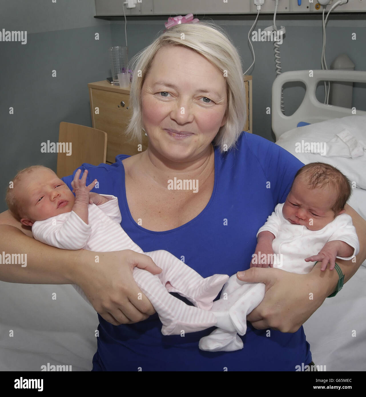 Mother has three sets of twins Stock Photo Alamy