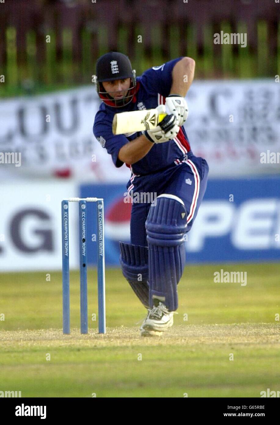 Jeremy Snape - England. Jeremy Snape in action at the ICC Trophy tournament held in Colombo, Sri Lanka 2002. Stock Photo