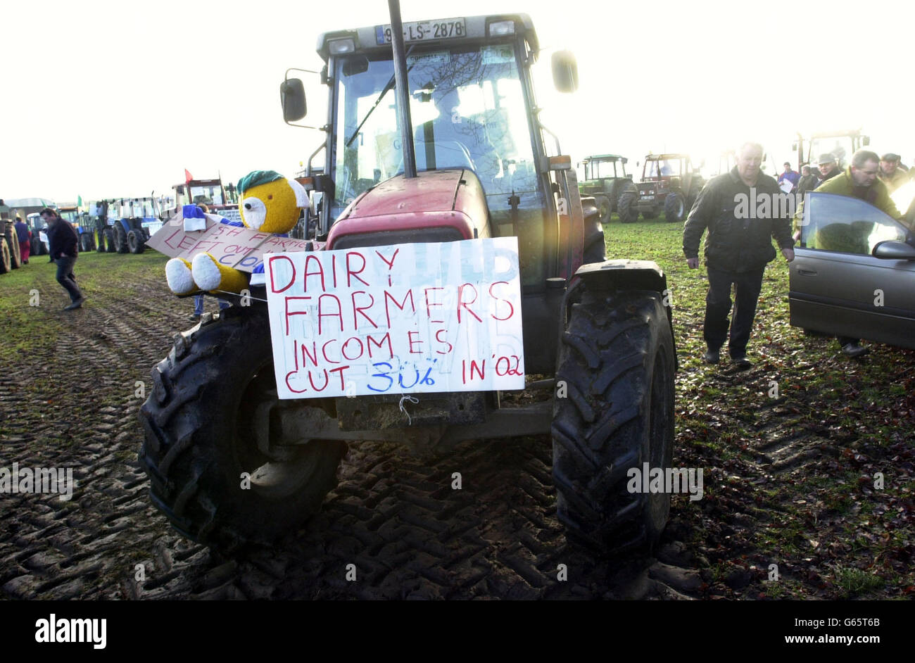 A tractor protest driving towards Dublin, having started at the other