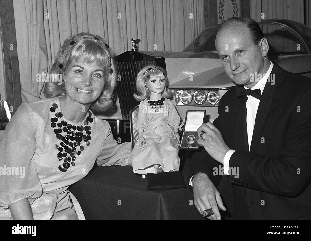 Sylvia anderson hi-res stock photography and images - Alamy Sylvia anderson hi-res stock photography and images - Alamy
