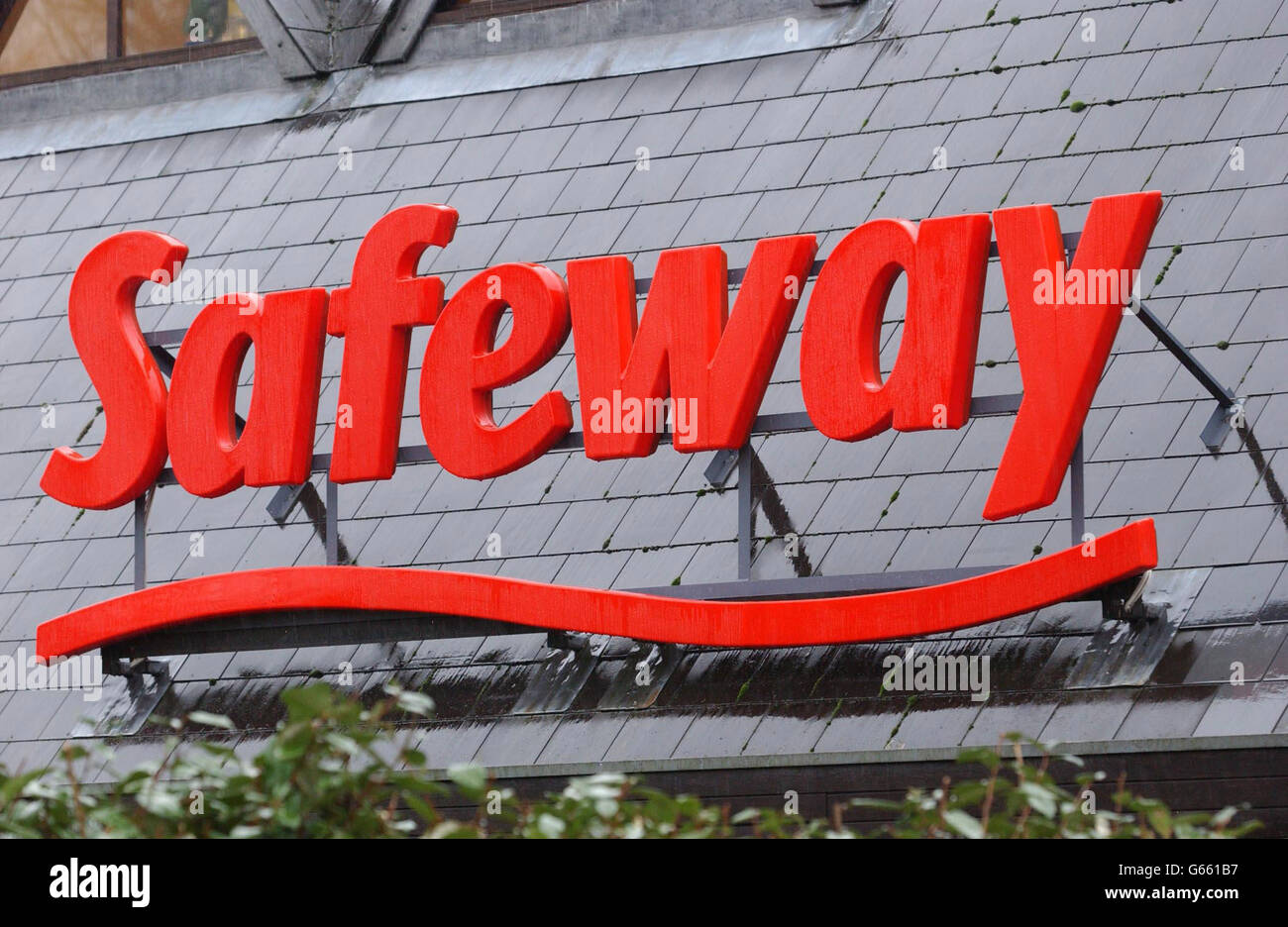 Safeway supermarket logo hi-res stock photography and images - Alamy