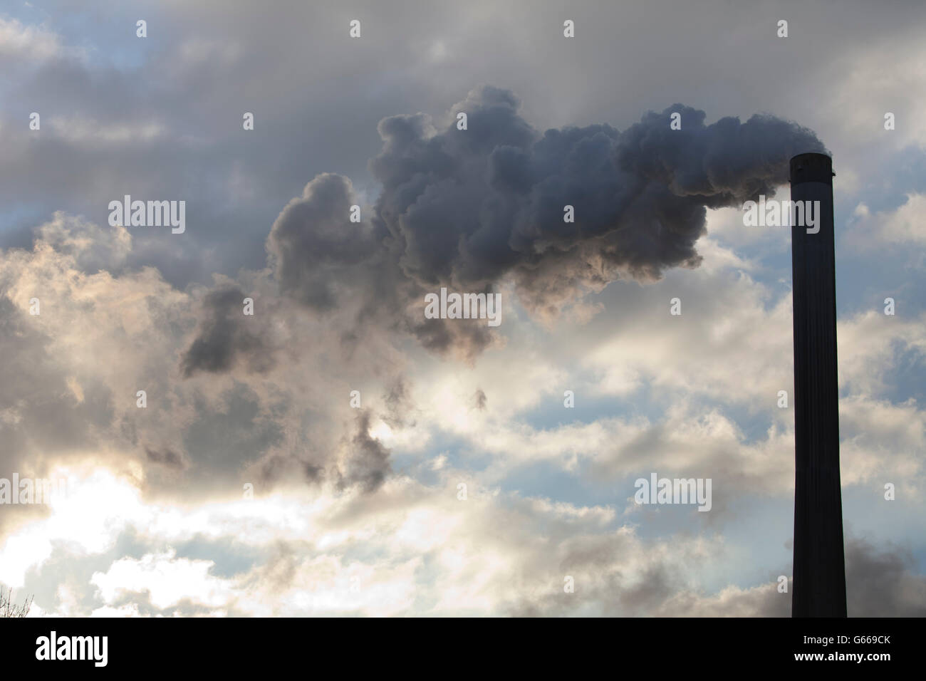 Smoking chimney, coal-fired power station, RWE Power AG and STEAG, Heil, Bergkamen, Unna district, Ruhr Area Stock Photo