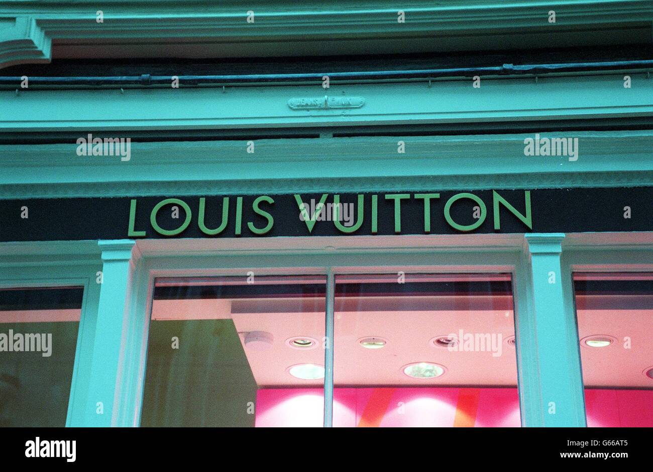 Louis vuitton logo london hires stock photography and images Alamy
