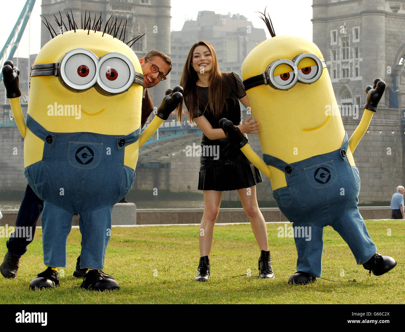 Minion costume hi-res stock photography and images - Alamy