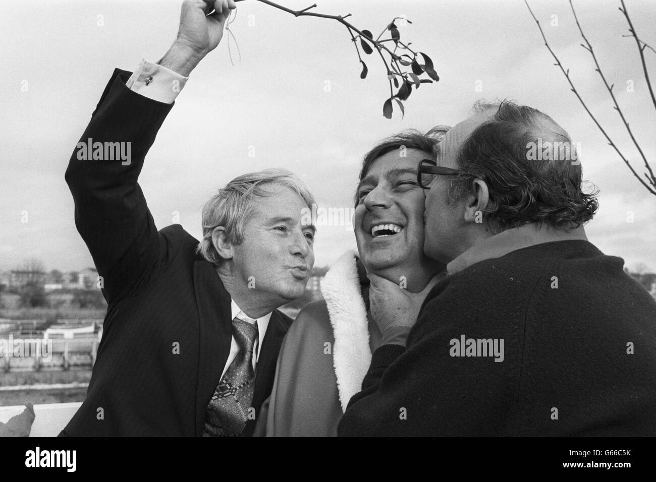 Comedians Ernie Wise (left) and Eric Morecambe, promote their 1979 Christmas show with their guest Des O'Connor. Stock Photo