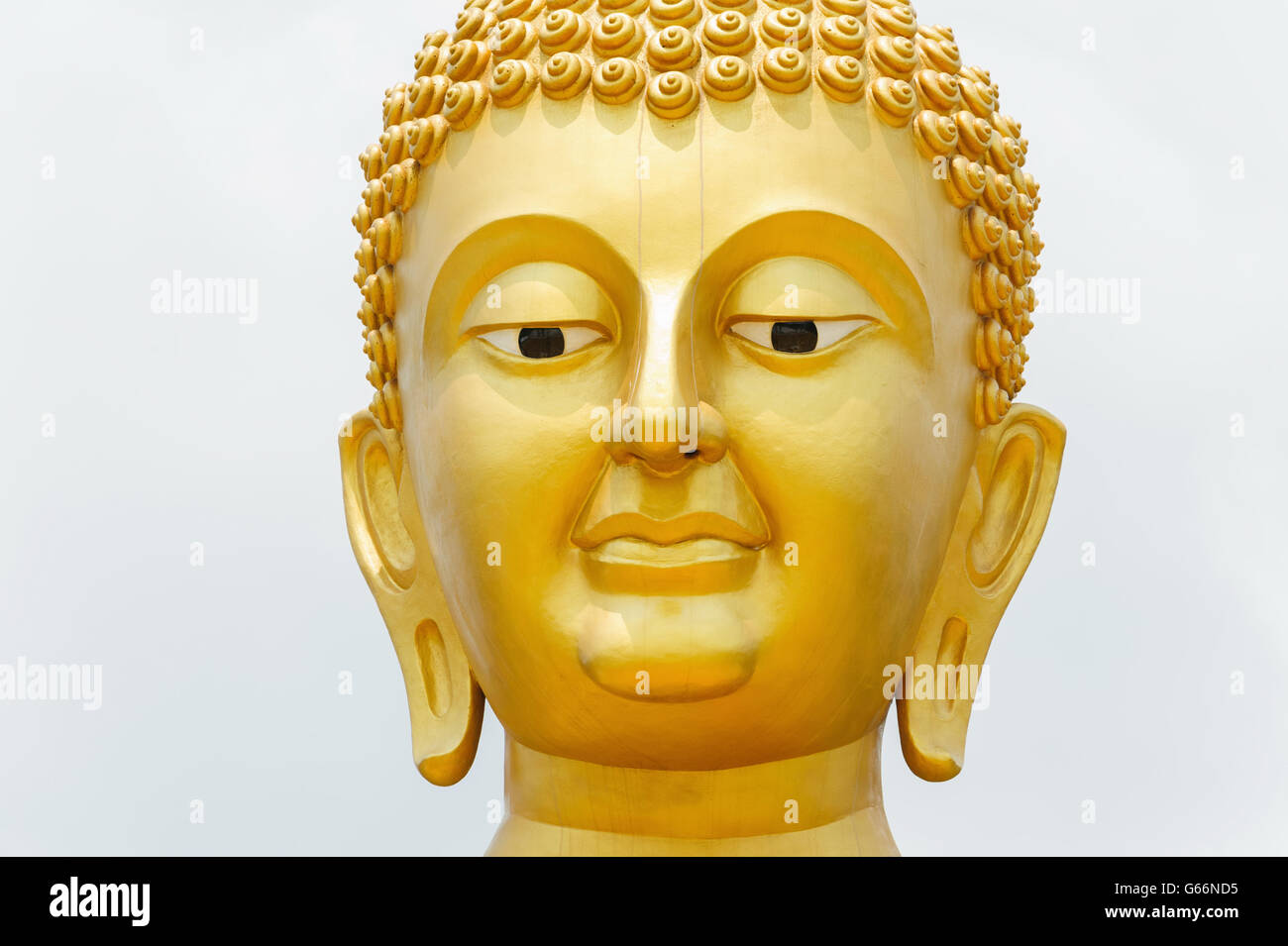 Lord buddha statue hi-res stock photography and images - Alamy