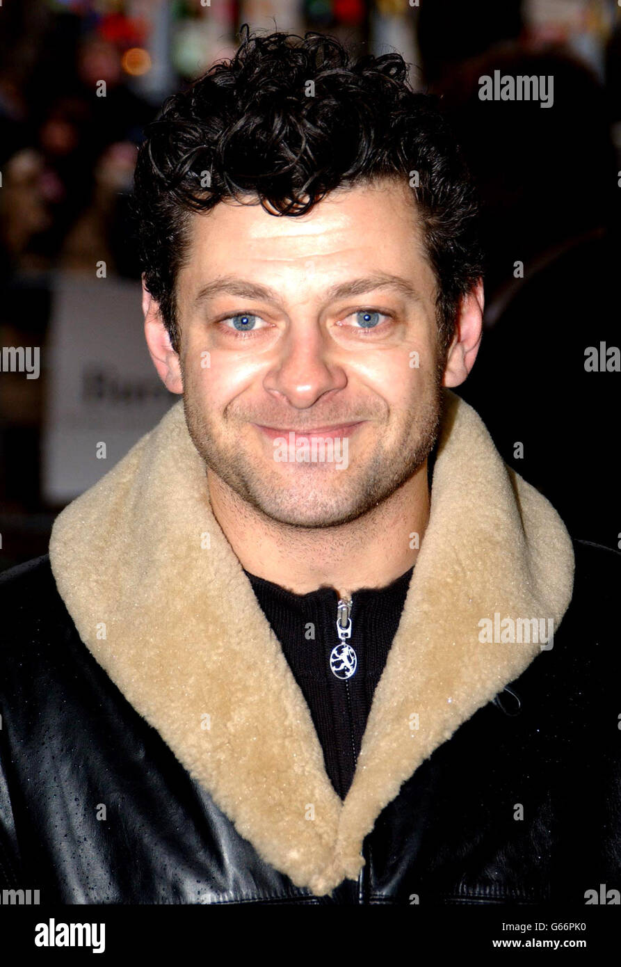 Gollum andy serkis hi-res stock photography and images - Alamy
