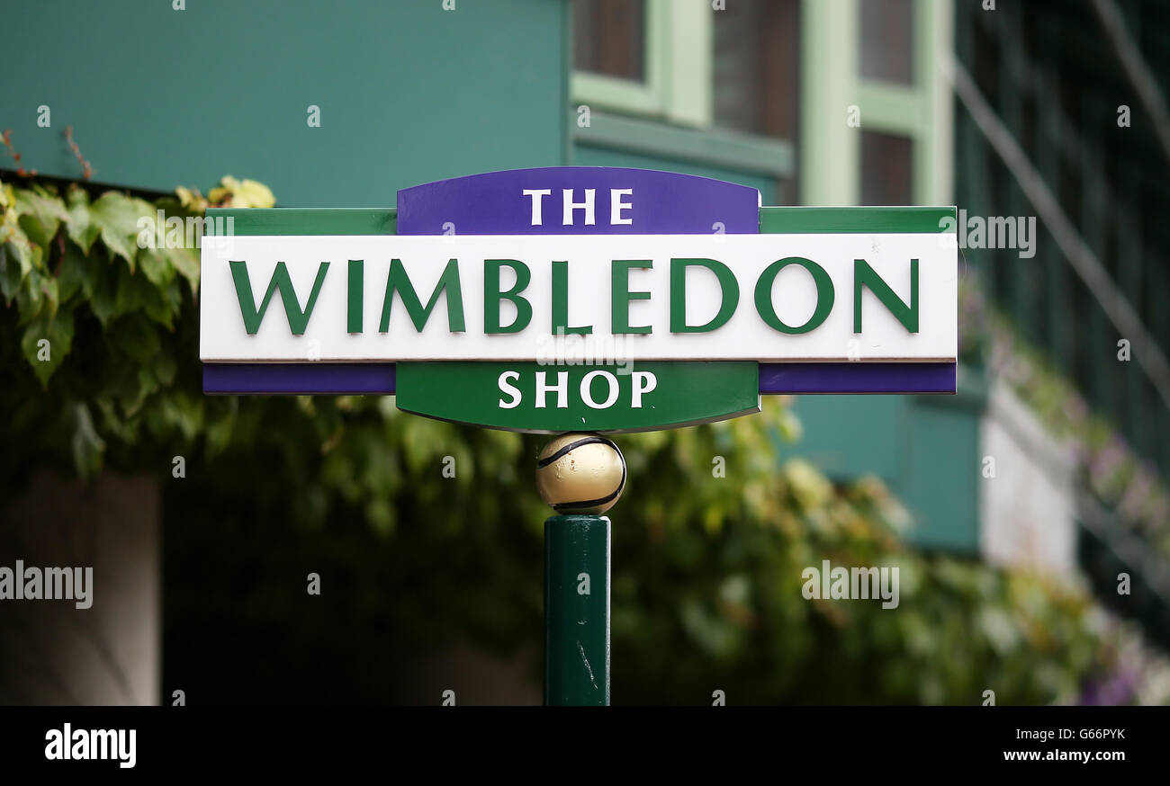 Wimbledon Postcode. Sign Wimbledon shop sign wimbledon tennis hi-res stock photography and ...