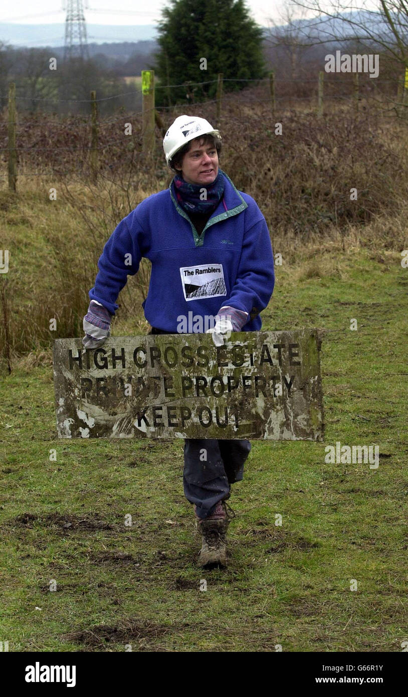 Ramblers Association campaigner Kate Ashbrook celebrates victory over killer landlord Nicholas van Hoogstraten with the reopening a footpath on his estate blocked 13 years ago at Franfield East Sussex. Stock Photo