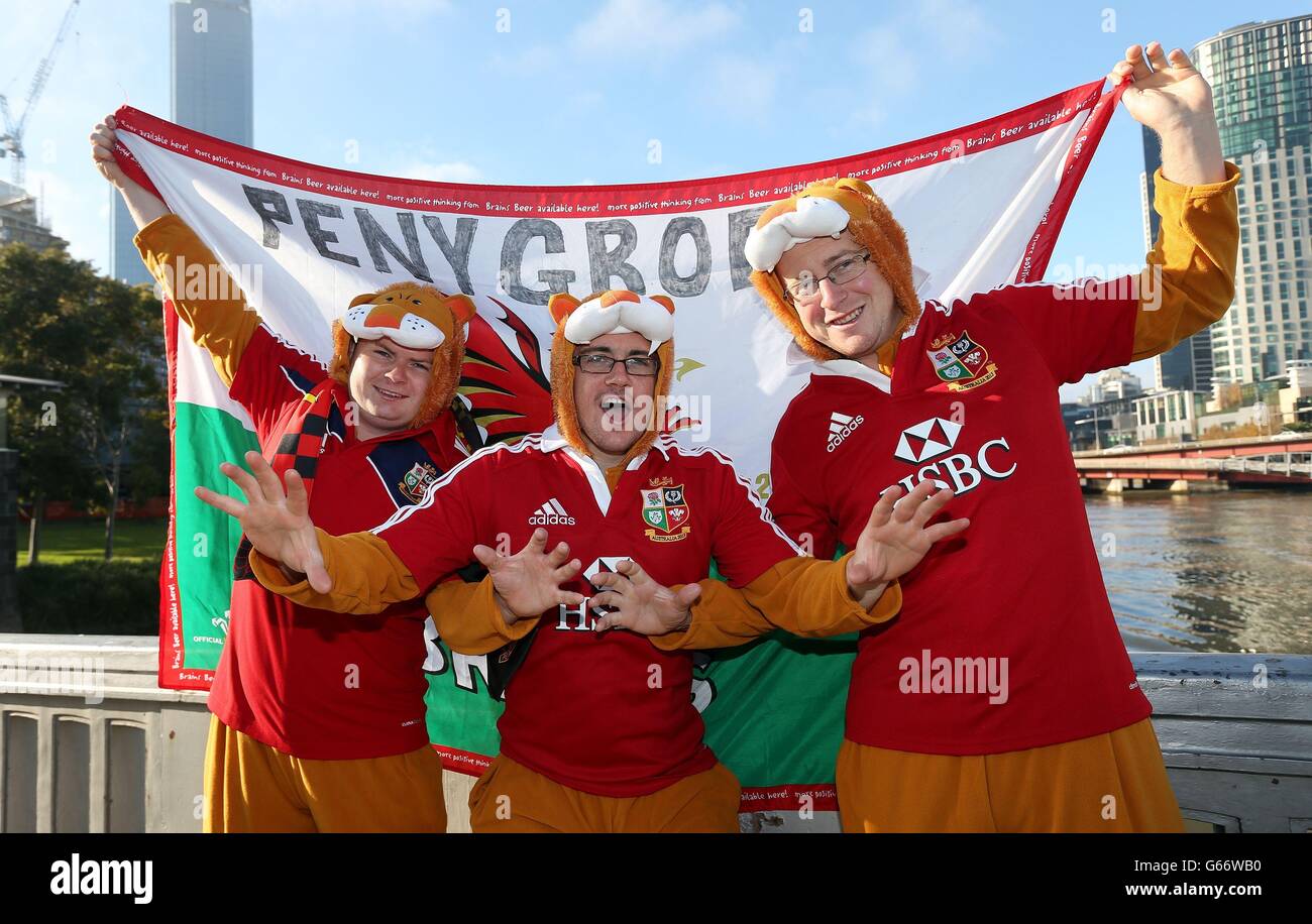 British & Irish fans enjoy the day in Melbourne ahead of the Second Test match at the Etihad Stadium, Melbourne. Stock Photo