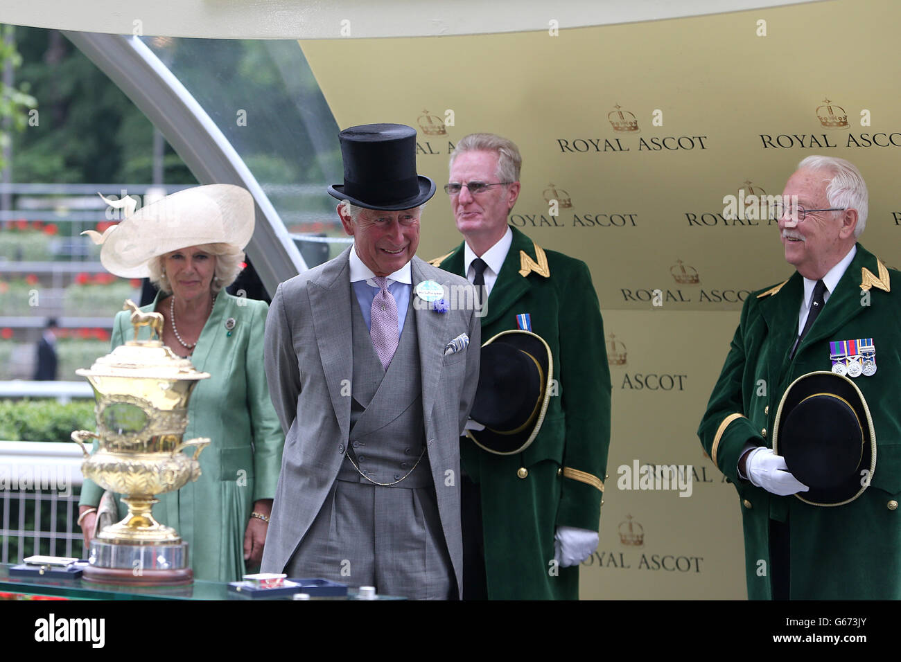 Prince of waless stakes trophy hi-res stock photography and images - Alamy