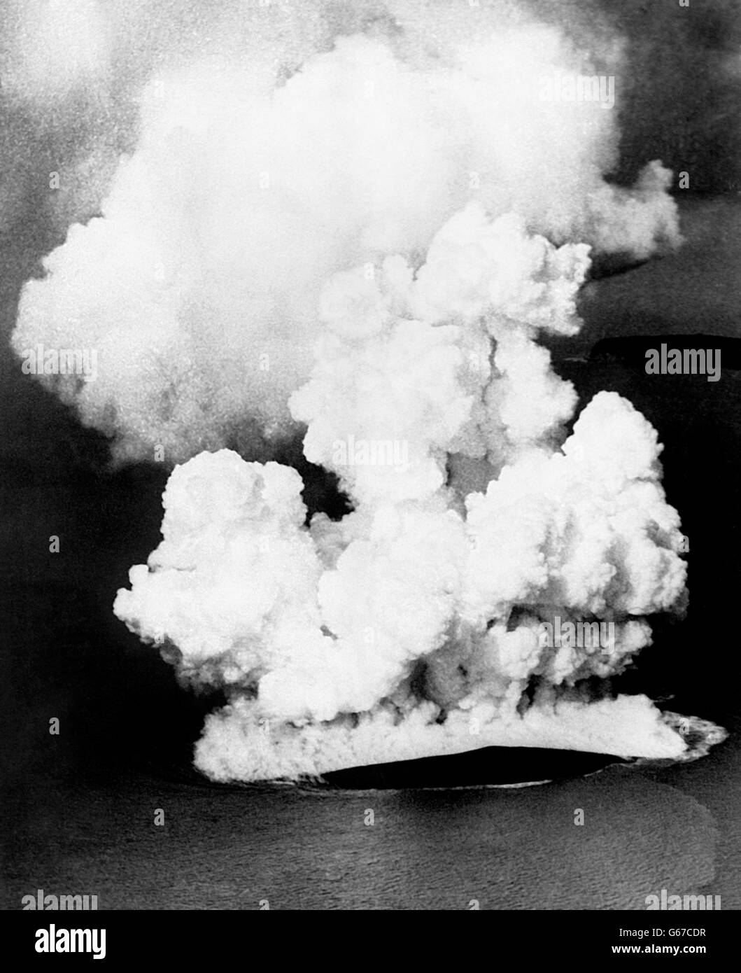 1883 eruption krakatoa hi-res stock photography and images - Alamy