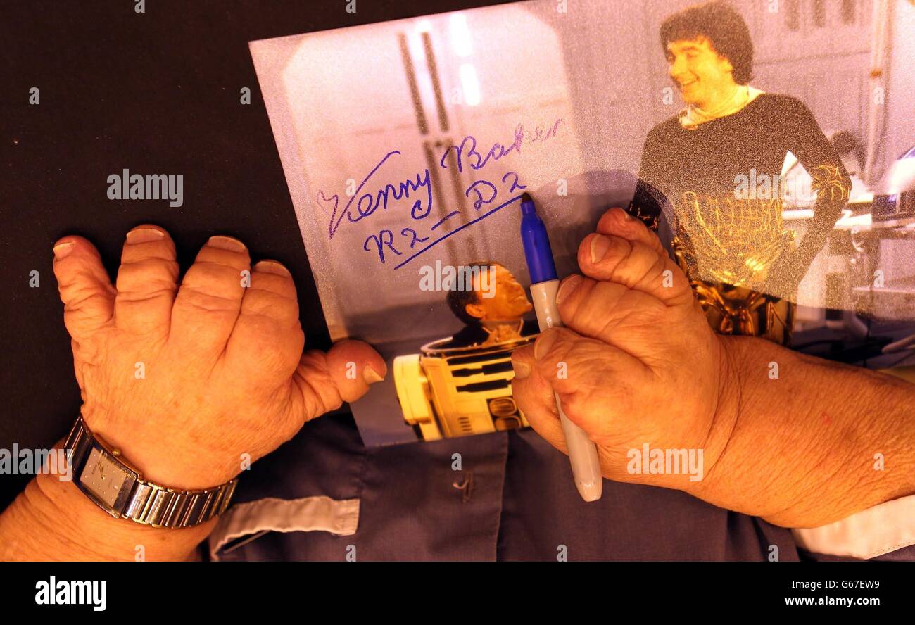 Kenny baker hires stock photography and images Alamy