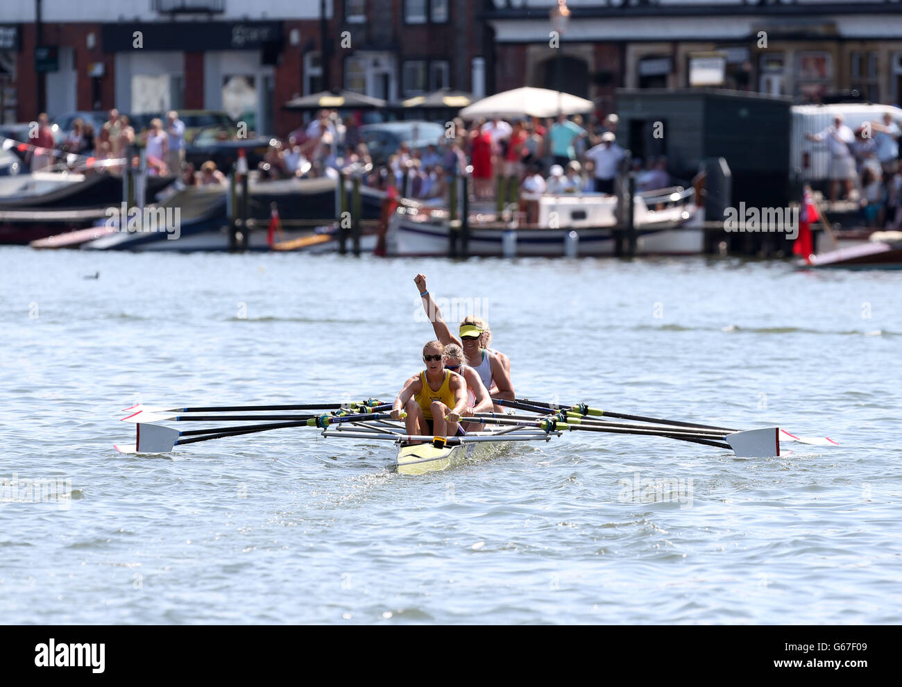 Minerva compete during day five of the royal henley regatta hi-res ...