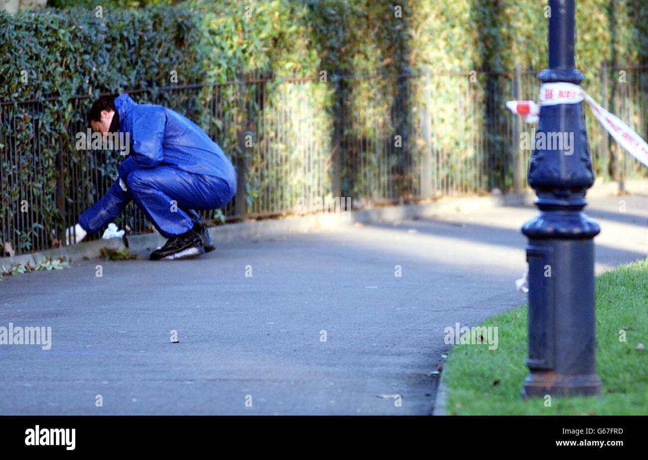 Woman murdered in victoria park hi-res stock photography and images - Alamy