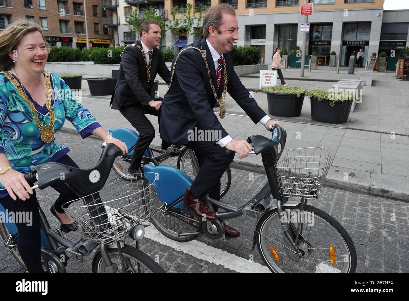 (From left to right) Carrie Smyth, Oisin Quinn The Lord Mayor of Dublin and Dermot Looney, as the three Labour representatives today launched a six-point action plan for Dublin, which includes the proposed introduction of a directly-elected mayor, an expansion of the Dublin Bikes scheme and plans to boost local tourism. Stock Photo